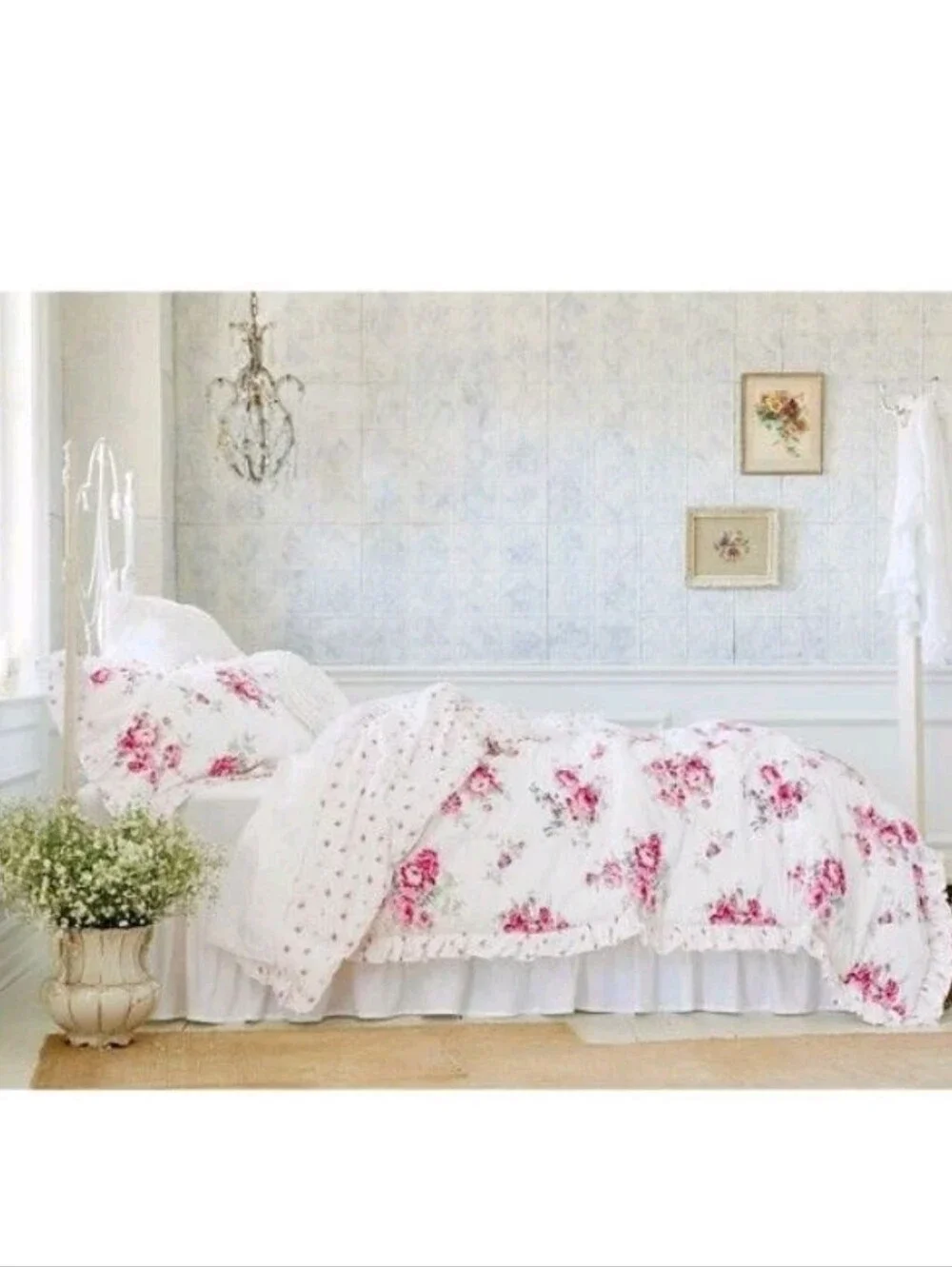 Simply Shabby Chic by Rachel Ashwell Pink Floral Full/Queen Comforter